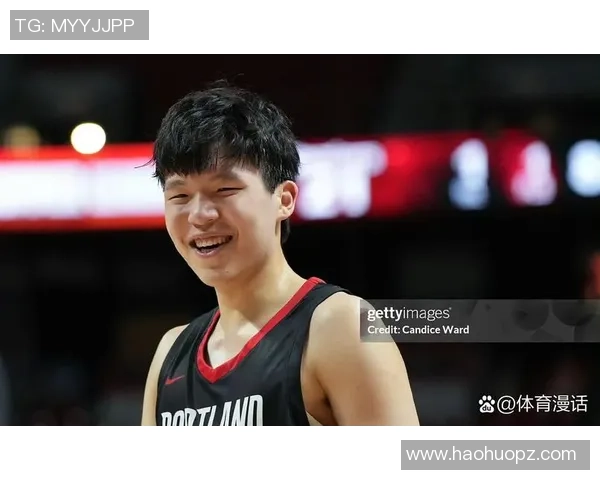 拓记展望杨瀚森VS约基奇：斯普利特或给小杨时机 由于是他偶像